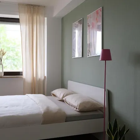 Casa Luxe - 120Qm - Zentral - Familienfreundlich - Parkplatz - 5Km Zum Legoland Lejlighed Günzburg Eksteriør billede