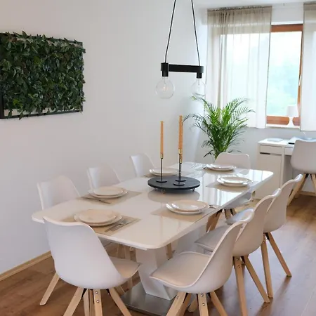 Casa Luxe - 120Qm - Zentral - Familienfreundlich - Parkplatz - 5Km Zum Legoland Lejlighed Günzburg Eksteriør billede